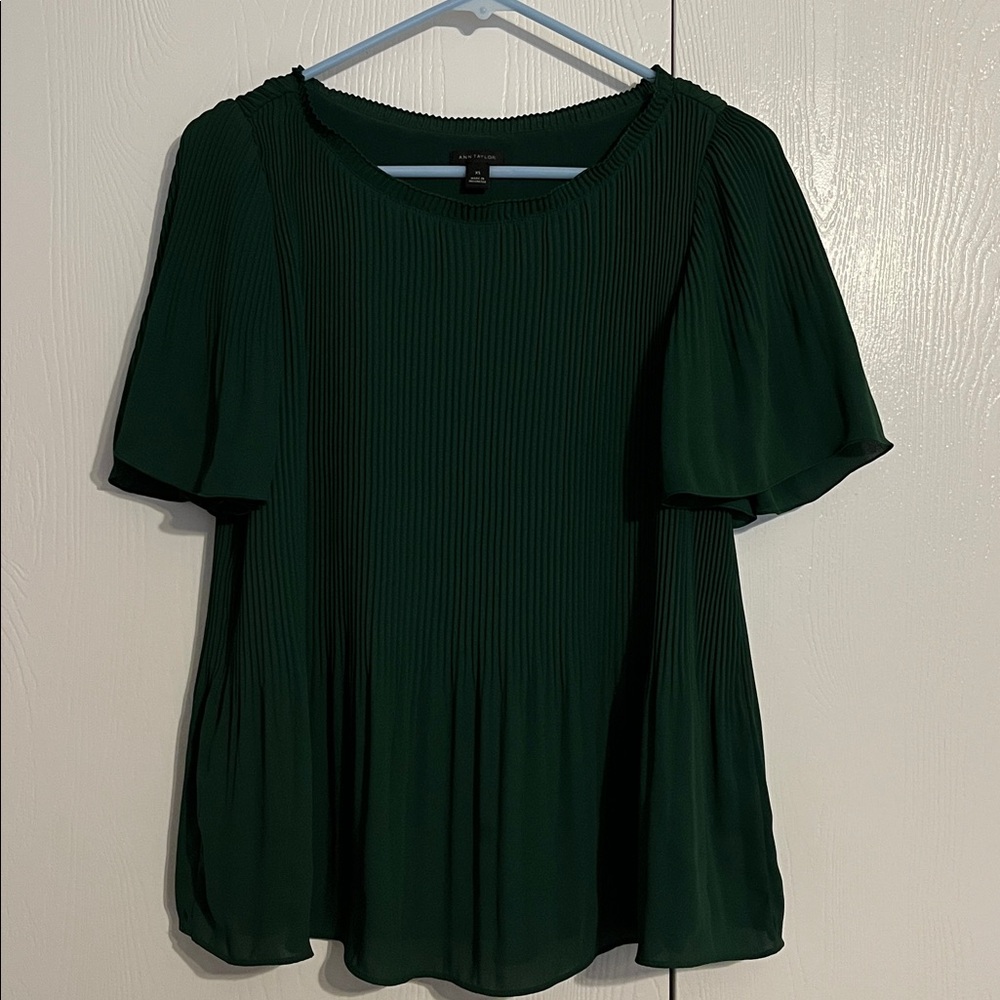 Ann Taylor Forest Green Pleated Top